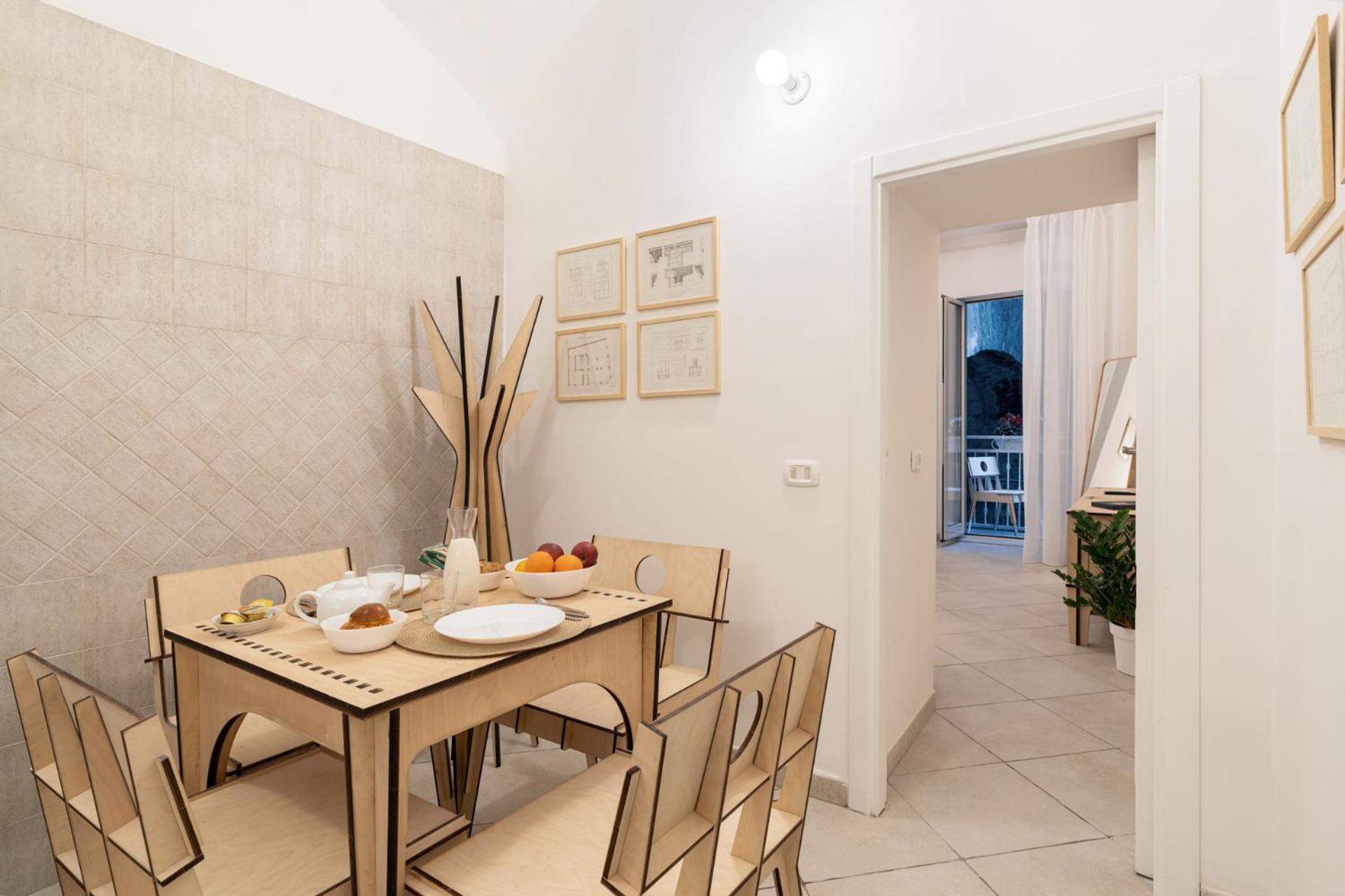 Salita Trinita Apartment Napoli Bagian luar foto