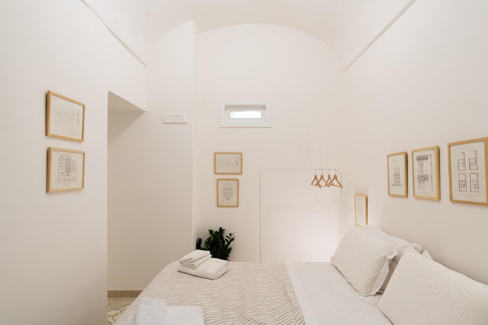 Salita Trinita Apartment Napoli Bagian luar foto
